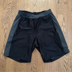 Lululemon Man Black Gray Shorts Size Medium